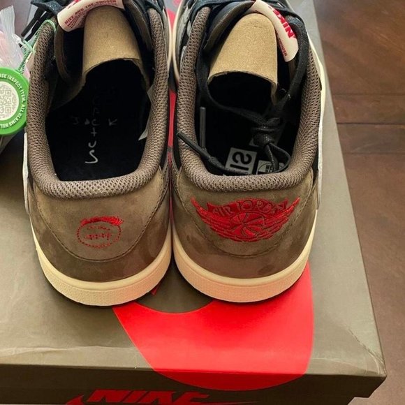Travis Scott Men\'s White and Brown Trainers